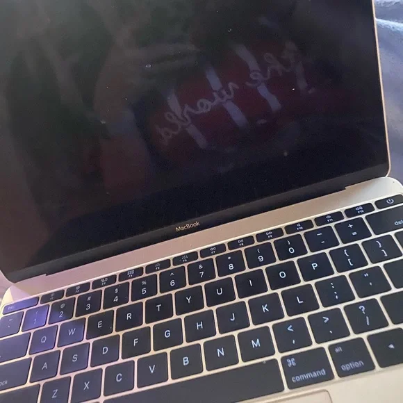 Mac book 12 inch 2016 rose gold
